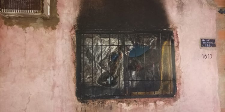 INCENDIO INTENCIONAL EN FABIÁN GONZÁLEZ 1610
