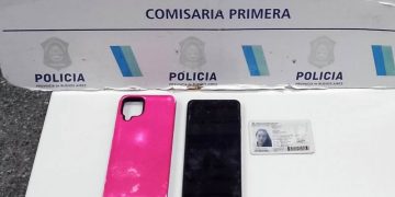 TERMINÓ DETENIDO TRAS AMENAZAR A UNA MUJER Y ROBARLE SU CELULAR