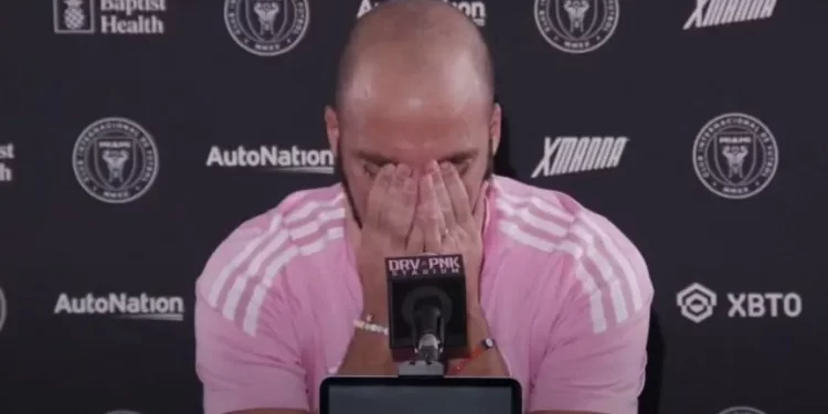 TRAS 17 AÑOS, GONZALO HIGUAÍN SE RETIRA DEL FÚTBOL: “ME DUELE EN EL ALMA”