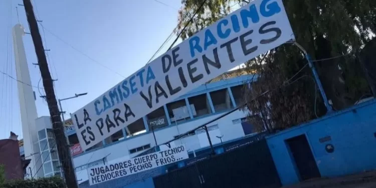 ARDE RACING: FUERTES PASACALLES CONTRA EL PLANTEL Y CUERPO TÉCNICO