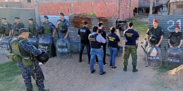 DOS PERSONAS APREHENDIDAS TRAS UN ALLANAMIENTO POR VENTA DE DROGAS