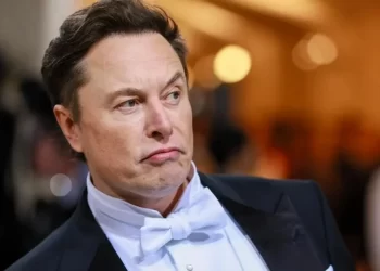 ELON MUSK CONTINÚA CON LOS DESPIDOS MASIVOS EN TWITTER