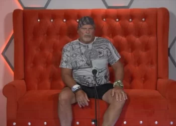 GRAN HERMANO: ALFA SE SOBREPASÓ CON COTI Y LO MANDARON DIRECTO A PLACA