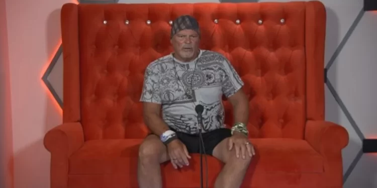 GRAN HERMANO: ALFA SE SOBREPASÓ CON COTI Y LO MANDARON DIRECTO A PLACA