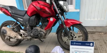 DOS JOVENES ARRESTADOS TRAS EL ROBO DE UNA MOTO A UN POLICIA