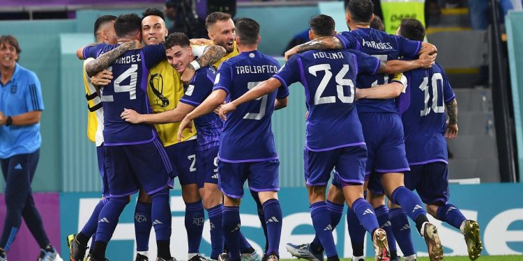QATAR 2022: ARGENTINA DIO UNA MUESTRA DE FÚTBOL Y SE METIÓ EN OCTAVOS DE FINAL