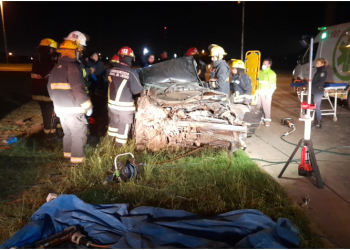 UN AUTO VOLCÓ EN LA RUTA 33 Y CIRCUNVALACIÓN