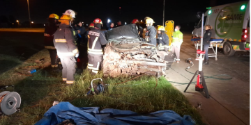 UN AUTO VOLCÓ EN LA RUTA 33 Y CIRCUNVALACIÓN