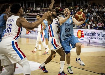 ELIMINATORIAS FIBA: ARGENTINA TROPEZÓ ANTE LA REPÚBLICA DOMINICANA DEL CHE GARCÍA