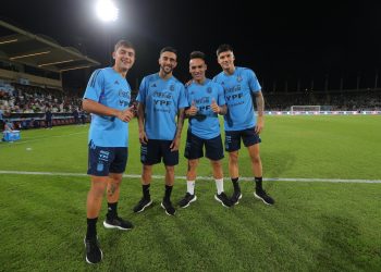 DEL AEROPUERTO AL ENTRENAMIENTO: LAUTARO MARTÍNEZ YA SE SUMÓ A LA SELECCIÓN