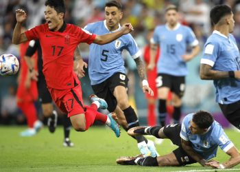QATAR 2022: URUGUAY NO PASÓ DEL EMPATE FRENTE A COREA DEL SUR EN SU DEBUT