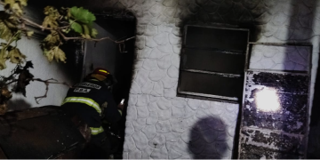 INCENDIO EN UN GALPÓN DE BRICKMAN 17