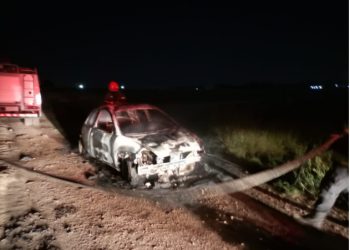INCENDIO DE UN AUTO EN CAMBACERES Y SAN JOSÉ