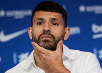 EL KUN AGÜERO CRUZÓ A CANELO ÁLVAREZ TRAS SU AMENAZA A MESSI: “NO SABES DE FÚTBOL, NO BUSQUES PELEA”