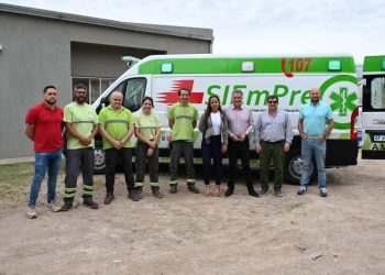 EL MUNICIPIO ENTREGÓ UNA NUEVA AMBULANCIA AL SERVICIO SIEMPRE