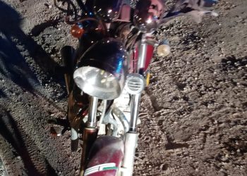 PERDIÓ EL CONTROL DE SU MOTO Y CAYÓ AL ASFALTO