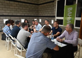 GAY ENCABEZÓ LA REUNIÓN DE GABINETE EN BARRIOS JUNTO A VECINOS Y VECINAS DE PAIHUEN