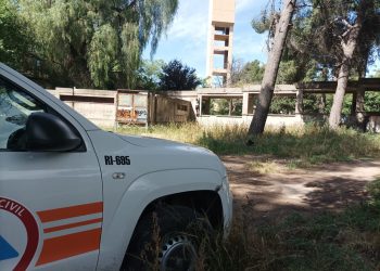 UNA JOVEN CAYÓ DE DOS METROS DE ALTURA