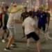 SE CALIENTA LA PREVIA: HINCHAS ARGENTINOS Y MEXICANOS A LAS PIÑAS EN QATAR