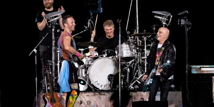 ZETA BOSIO Y CHARLY ALBERTI JUNTO A COLDPLAY HICIERON VIBRAR AL PÚBLICO