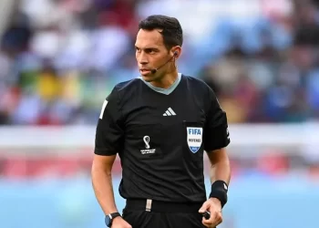 EL BAHIENSE FACUNDO TELLO DEBUTÓ EN QATAR 2022: COMO DIRIGIÓ EL PARTIDO