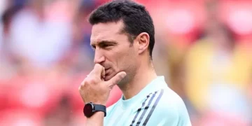 SCALONI TRAS LA LESIÓN DE LO CELSO: “NO VAMOS A TOMAR NINGÚN RIESGO”