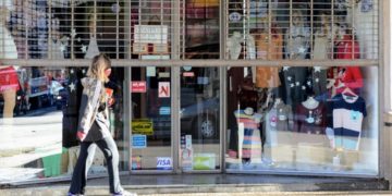 LA CÁMARA Y LA CORPORACIÓN DE COMERCIO RECHAZARON EL FERIADO NACIONAL