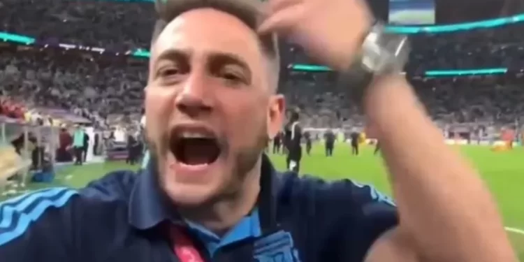 QATAR 2022: FIFA ECHÓ AL STREAMER MOMO, LA VOZ DEL ESTADIO DE LA SELECCIÓN ARGENTINA