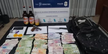 DOS JOVENES ROBARON A MANO ARMADA EN PLENO CENTRO Y FUERON APREHENDIDOS