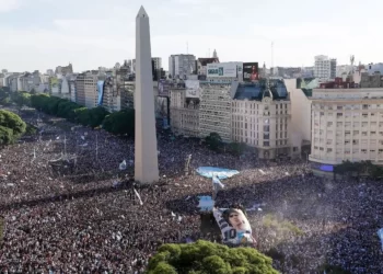 EL GOBIERNO DECLARÓ FERIADO NACIONAL PARA ESTE MARTES POR LA LLEGADA DE LA SELECCIÓN