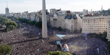 EL GOBIERNO DECLARÓ FERIADO NACIONAL PARA ESTE MARTES POR LA LLEGADA DE LA SELECCIÓN