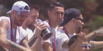 LA FIESTA MÁS GRANDE LA HISTORIA ARGENTINA: 4 MILLONES DE PERSONAS SALIERON A LA CALLE