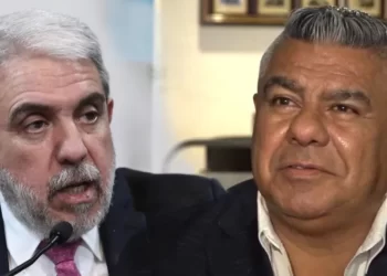 ANÍBAL FERNÁNDEZ CRUZÓ A CHIQUI TAPIA: “CACHIVACHE DE PACOTILLA”