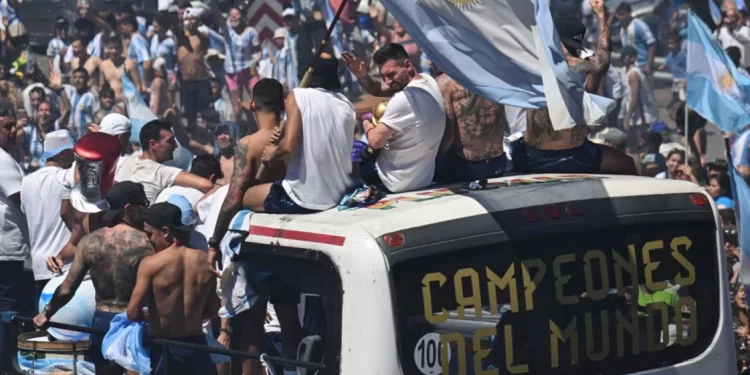 ALBERTO FERNÁNDEZ: “LA AFA TENÍA A DISPOSICIÓN LA CASA ROSADA”