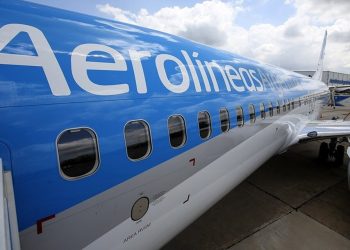 CINTIOLI: “LA COMPAÑÍA ESTATAL SACÓ VUELOS A QATAR QUE SE VENDIERON EN CINCO MINUTOS”