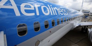 CINTIOLI: “LA COMPAÑÍA ESTATAL SACÓ VUELOS A QATAR QUE SE VENDIERON EN CINCO MINUTOS”