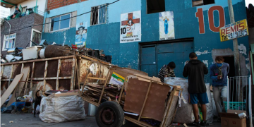 UNA FAMILIA NECESITÓ $146.000 EN NOVIEMBRE PARA NO CAER BAJO LA LÍNEA DE POBREZA