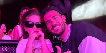 RODRIGO DE PAUL FUE A VER A TINI Y LE HABLÓ AL PÚBLICO QUE LO OVACIONÓ