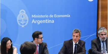 LOS MOTIVOS QUE EXPLICAN POR QUÉ LA INFLACIÓN SE DESACELERÓ Y LOGRÓ PERFORAR EL 5% MENSUAL, SEGÚN EL GOBIERNO