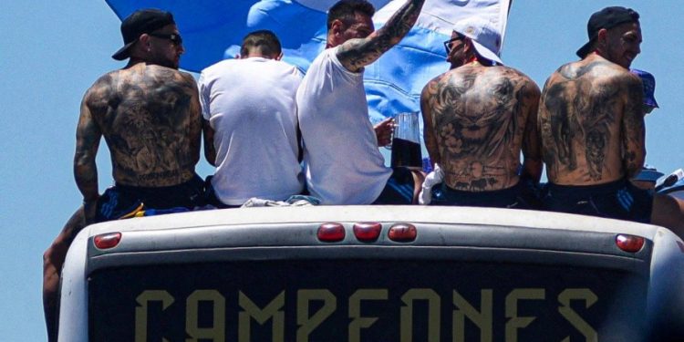 “QUÉ LOCURA MUCHACHOS”: ASÍ REFLEJARON LOS MEDIOS DEL MUNDO LA FIESTA DE ARGENTINA CAMPEÓN