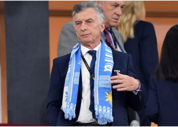 MAURICIO MACRI Y REFERENTES DE LA OPOSICIÓN CRITICARON EL FERIADO QUE DECRETÓ EL GOBIERNO