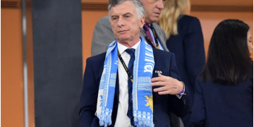 MAURICIO MACRI Y REFERENTES DE LA OPOSICIÓN CRITICARON EL FERIADO QUE DECRETÓ EL GOBIERNO