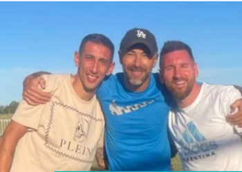 EL MULTITUDINARIO RECIBIMIENTO A LIONEL MESSI EN SU CASA EN ROSARIO Y EL GESTO CON LOS HINCHAS