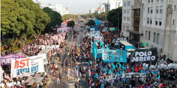 EL GOBIERNO SE VUELVE A REUNIR CON AGRUPACIONES PIQUETERAS TRAS EL ANUNCIO DE UN BONO