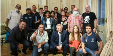 MOVIMIENTOS SOCIALES AMENAZAN CON RENUNCIAR A SUS CARGOS EN EL GOBIERNO LUEGO DEL CONFLICTO CON EL POTENCIAR TRABAJO