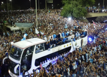 LA SELECCIÓN ARGENTINA CAMPEONA DEL MUNDO, YA DESCANSA EN EL PREDIO DE AFA TRAS EL IMPRESIONANTE RECIBIMIENTO