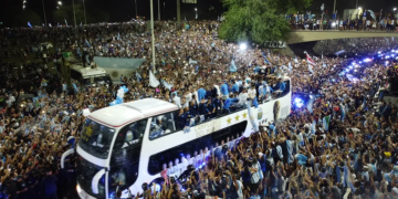 LA SELECCIÓN ARGENTINA CAMPEONA DEL MUNDO, YA DESCANSA EN EL PREDIO DE AFA TRAS EL IMPRESIONANTE RECIBIMIENTO