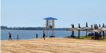 FIN DE SEMANA EXTRALARGO: MÁS DE 1,2 MILLONES DE VIAJEROS Y MÁS DE $37.000 MILLONES DE CONSUMOS TURÍSTICOS