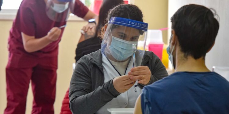 SE HABILITAN NUEVOS VACUNATORIOS CONTRA EL COVID-19 EN BAHÍA