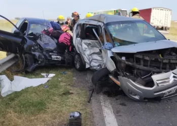 ACCIDENTE FATAL EN LA RUTA 3: UNA MUJER FALLECIDA TRAS EL CHOQUE DE DOS AUTOS